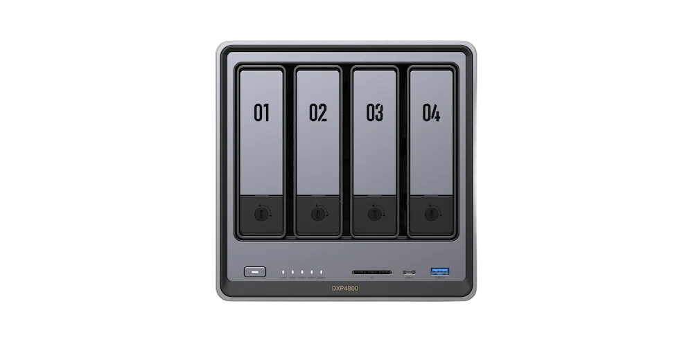UGREEN DXP4800 - 4 Baies avec 4 disques 4To — vue 3