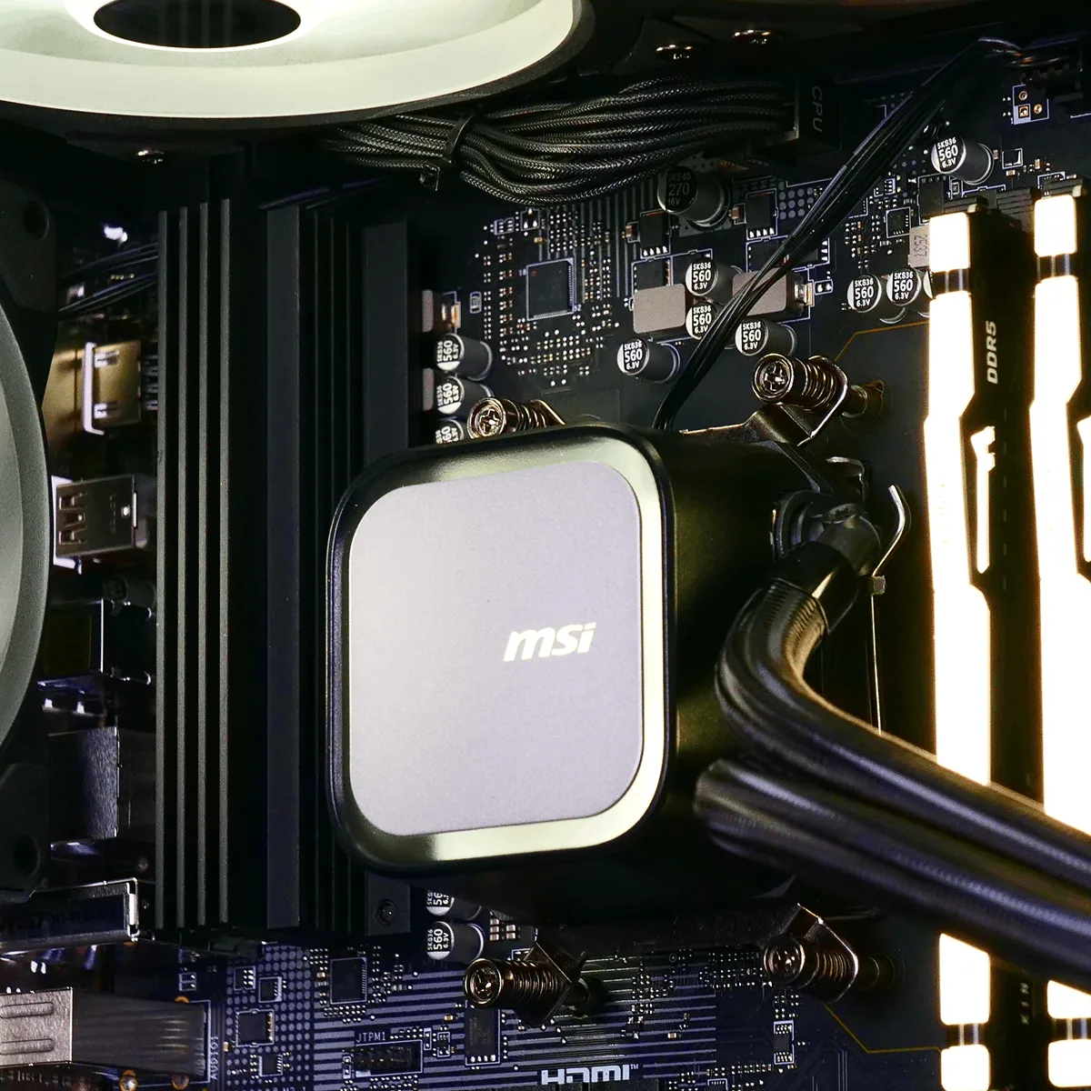 RONIN - R7-8700F/5060Ti-16Go/32Go/1To — vue 3