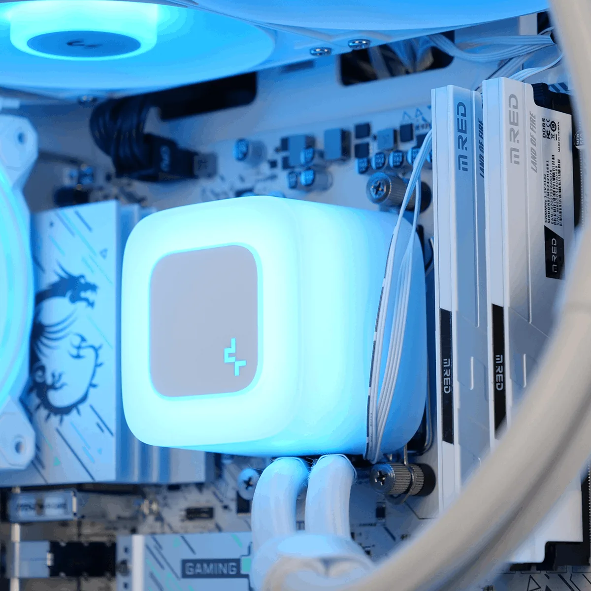 SNOW - R5-7500F/5060Ti-8Go/32Go/1To — vue 3