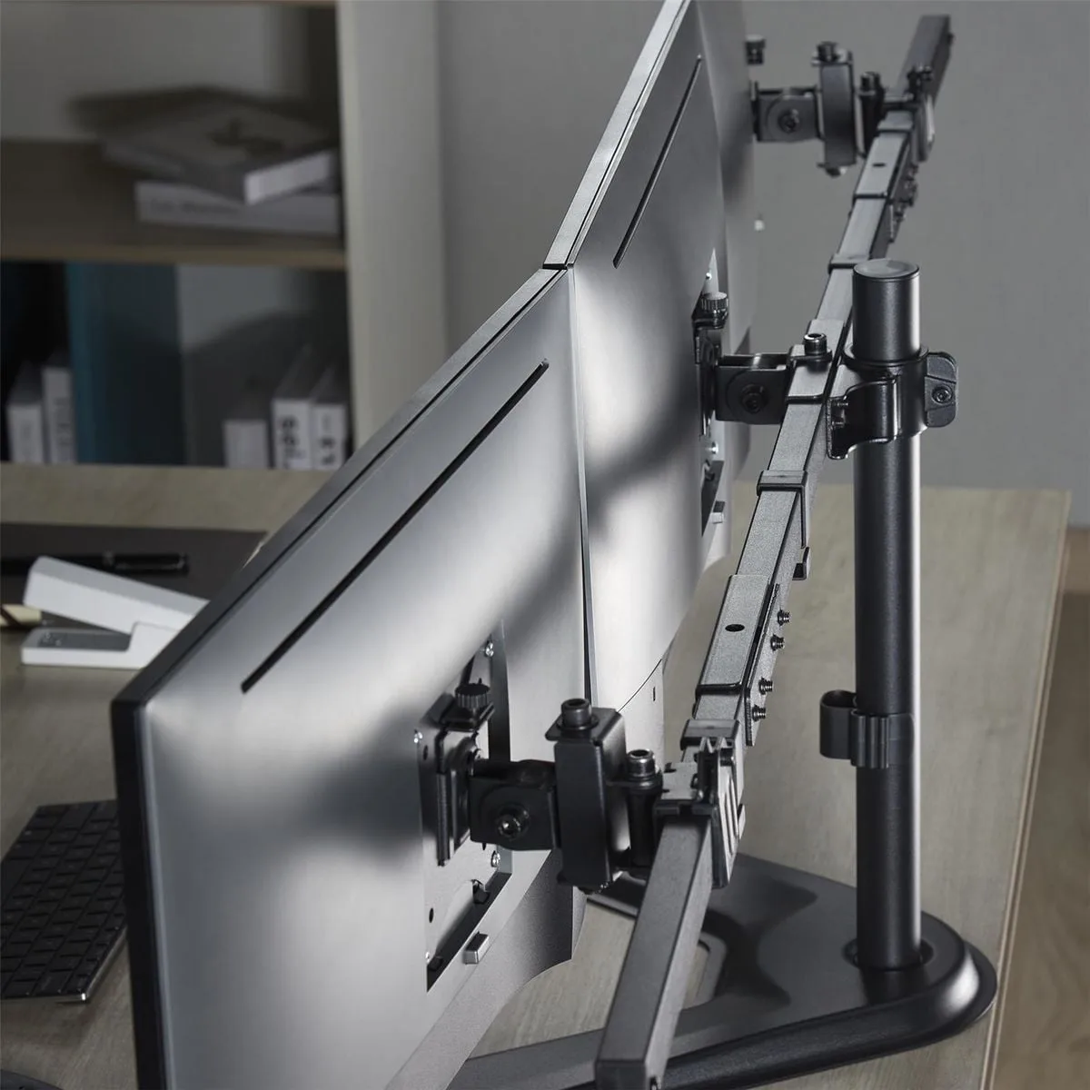 Kimex International Support 3 écrans 17" - 32" horizontal — vue 4
