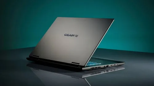 Gigabyte GAMING A16 CVHI3FR894SD - 16" FHD+ 165Hz i7-13620H RTX 5060 16Go 1To Sans OS — vue 7
